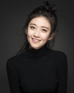 演员溪原,光影交织下的璀璨星途