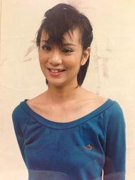 斗鸡眼明星图片,揭秘镜头下的另类风采