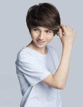 孙曼龄个人资料,才华横溢的影视新星，多面发展的演艺人生