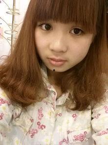 演员黄秀玲,光影交织下的璀璨星途