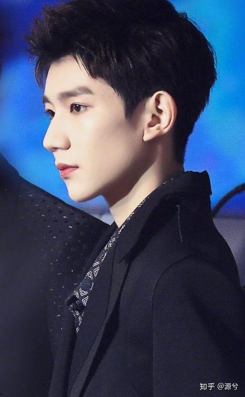 王源眼睛图片,王源深邃眼眸下的星辰大海